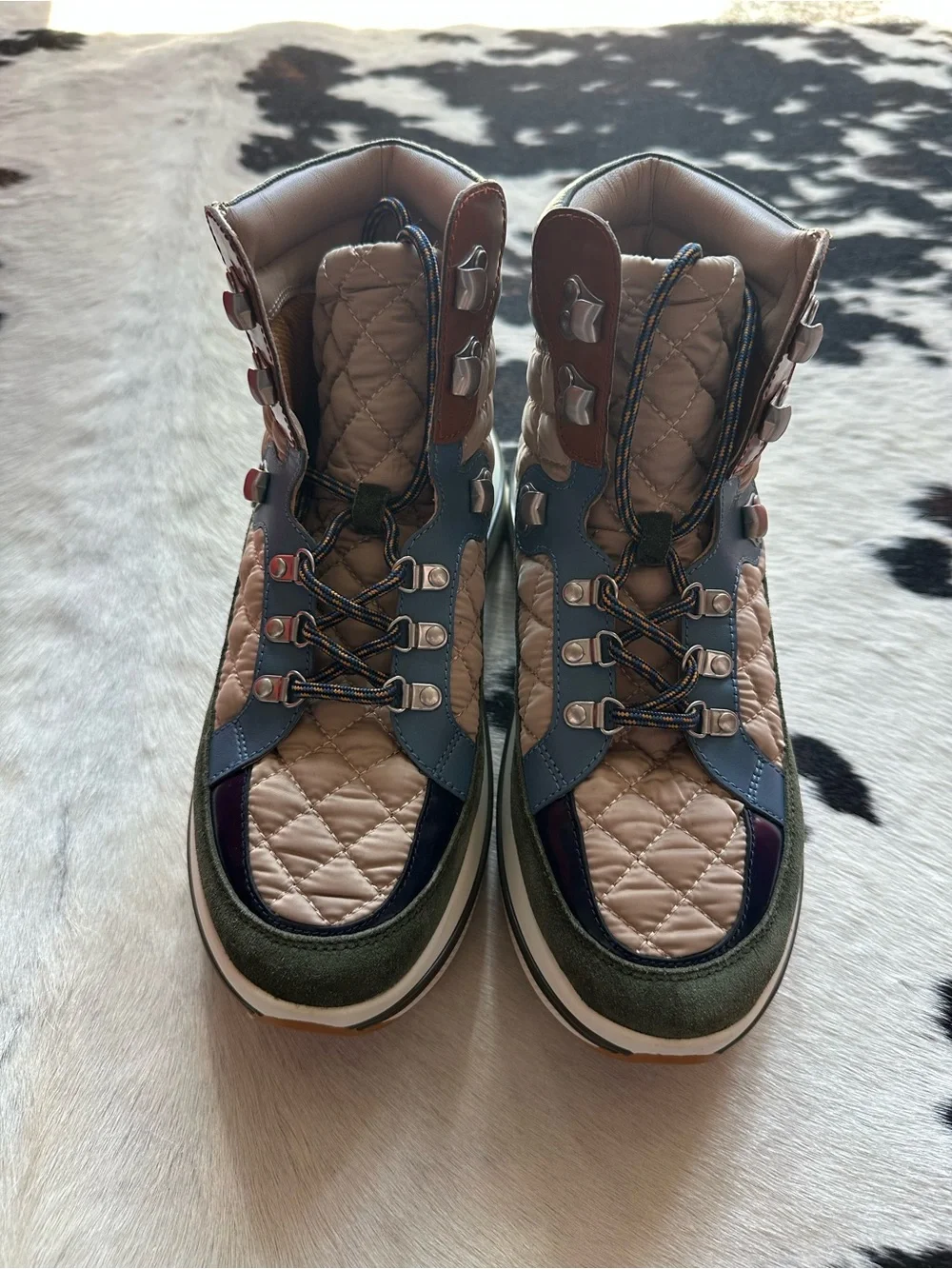 Tory Burch Women’s Gemini Link Leather Quilted Hiking Sneaker 9
